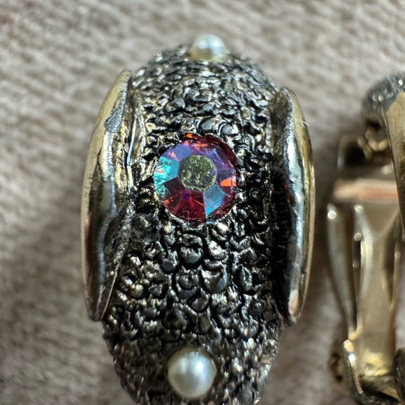 Vintage Judy Lee AB Pearl & Gold Clip-On Earrings - Picture 10 of 11